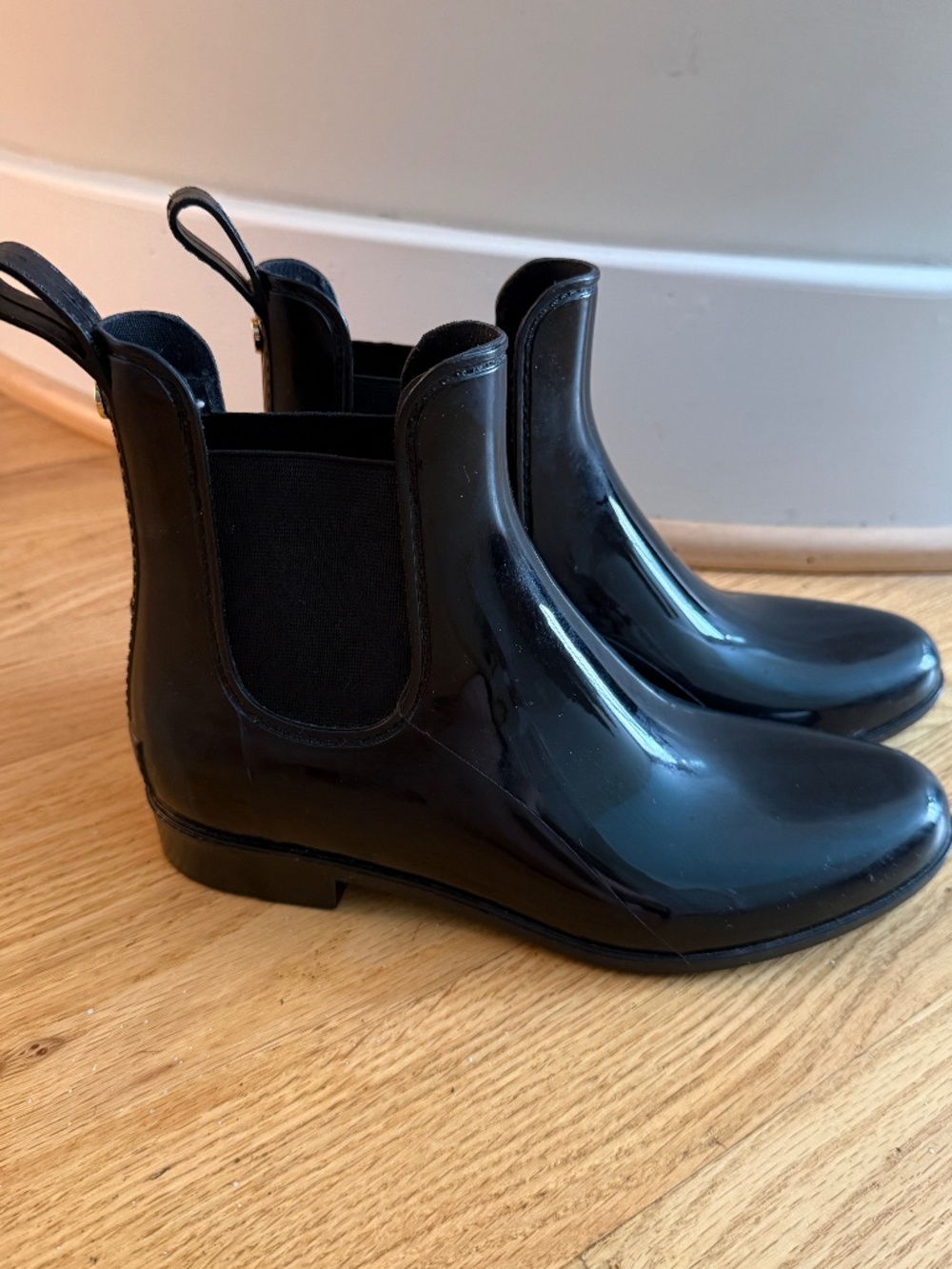 Sam Edelman Tinsley Black Patent Chelsea Rain Boots Waterproof Size 8